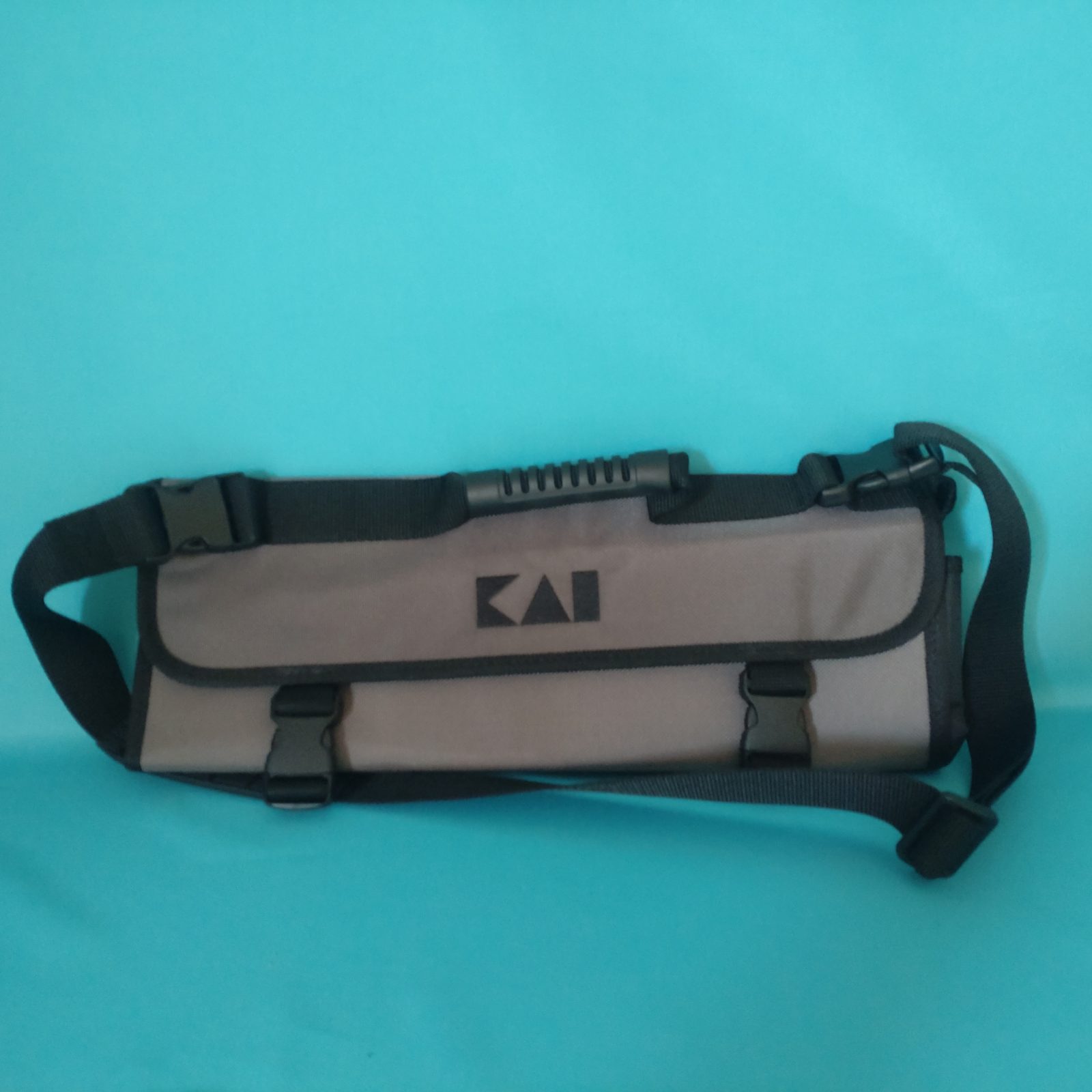 TROUSSE VIDE POUR COUTEAUX